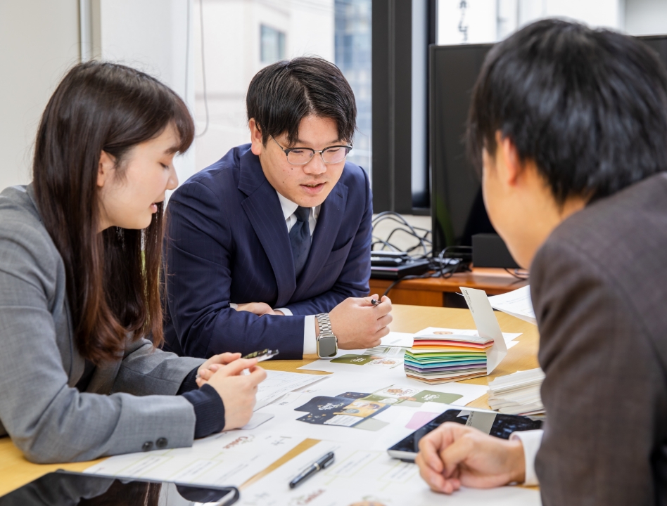 印刷に関する知識が無いお客さまでも阪本印刷が全面サポートいたします